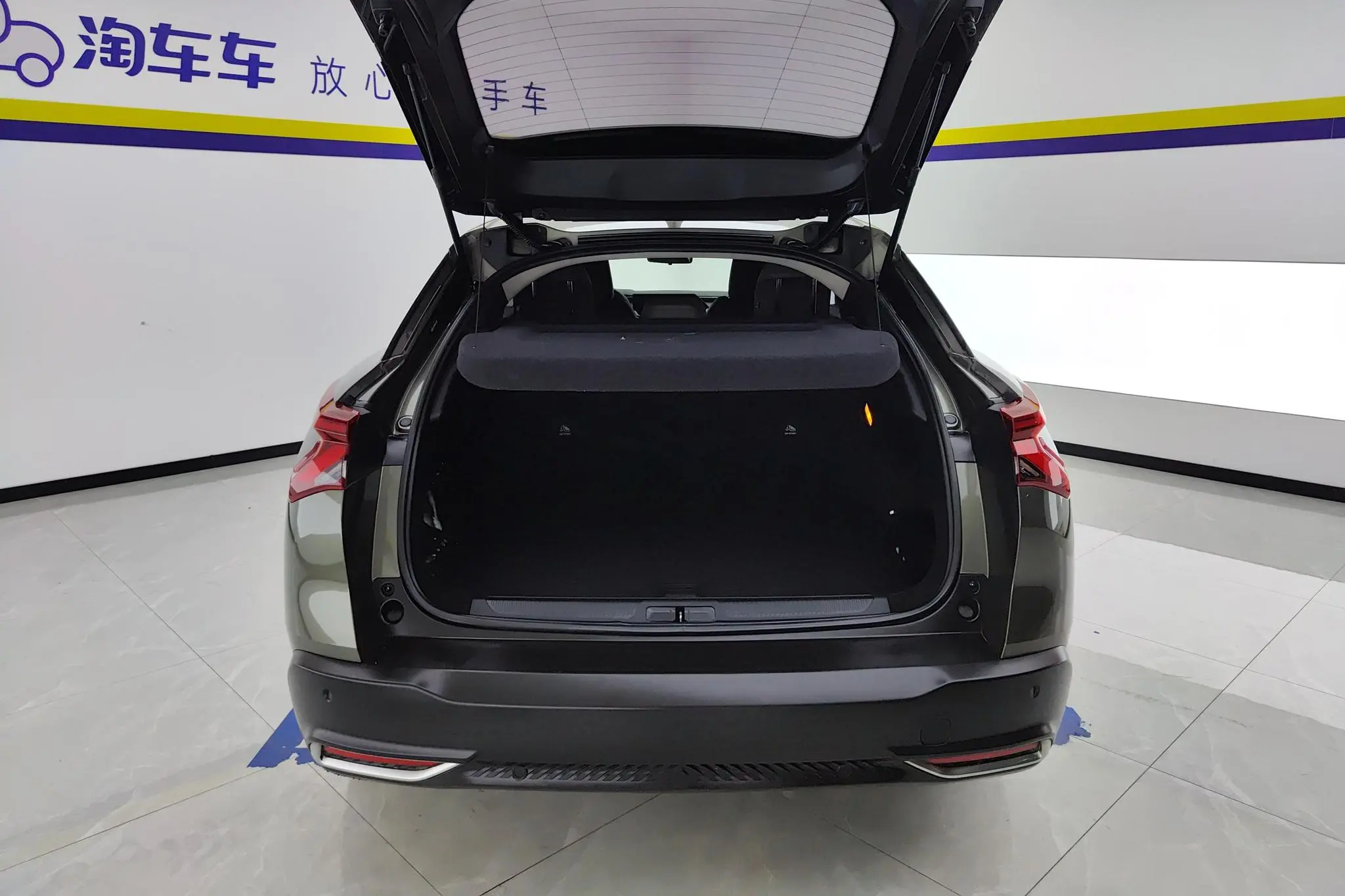 Citroen Versailles C5 X 1.6T Enjoy extraordinary