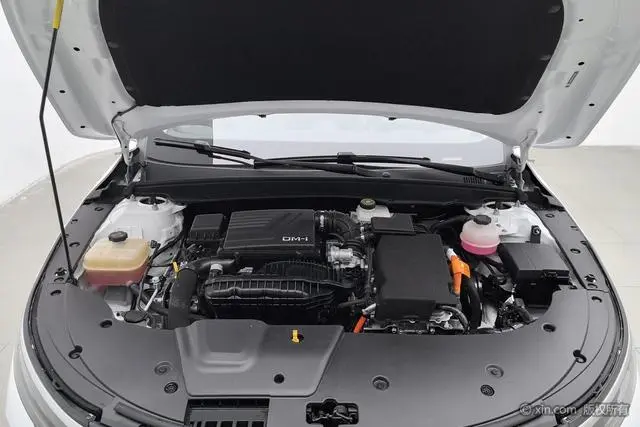BYD Destroyer 05 DM-i Champion Edition 55KM Luxury