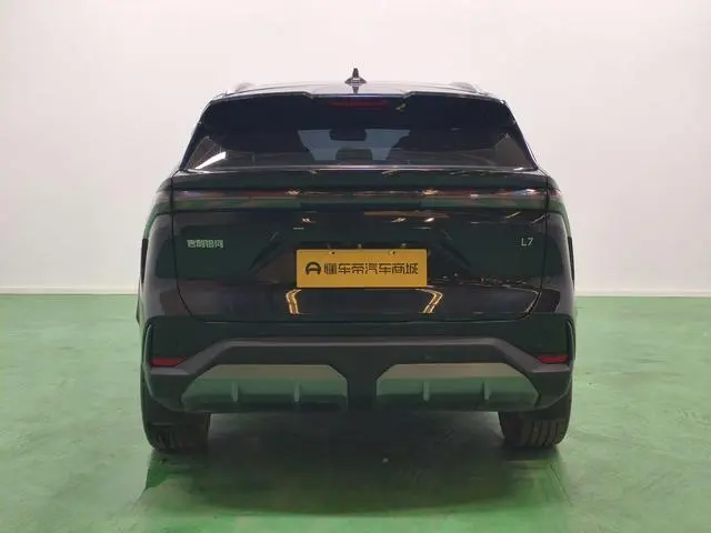 Geely Galaxy Galaxy L7 1.5T DHT 115km Starship