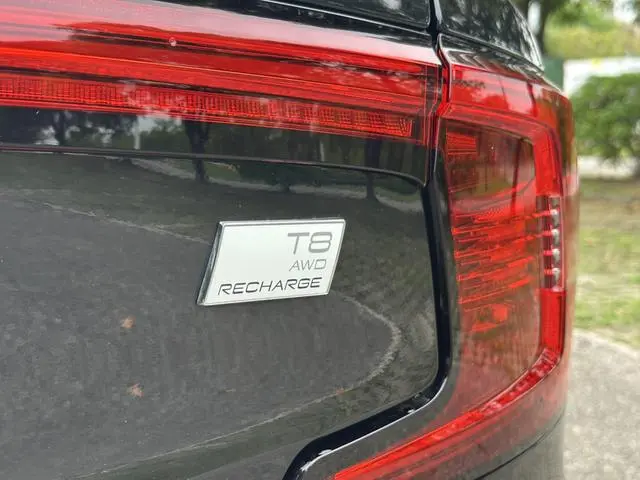 Volvo Volvo S90 PHEV T8 four-wheel drive long battery life Zhiya Deluxe Edition