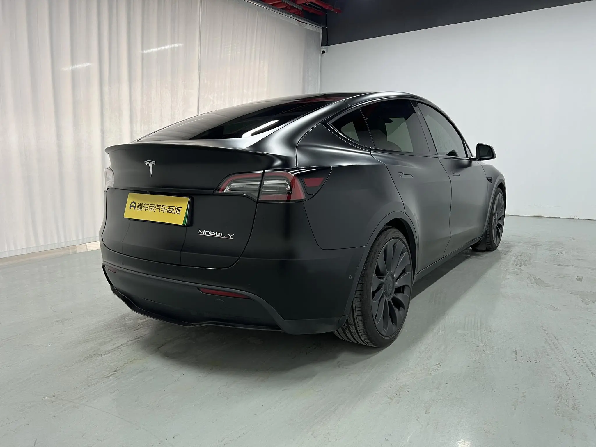 Tesla Model Y Performance high-performance all-wheel drive version