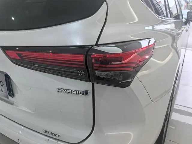 TOYOTA Highlander Dual-engine 2.5L four-wheel drive premium edition 7-seater