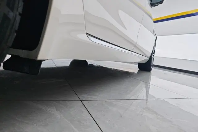 Jaguar Jaguar XFL 2.0T P250 two-wheel drive Exclusive Deluxe Edition