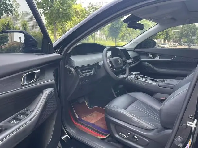 Changan Changan UNI-K Smart iDD Smart IDD 1.5T 135km Smart fun type