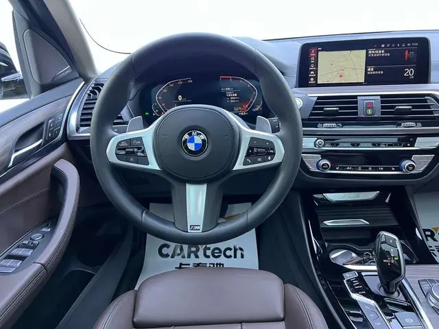 BMW BMW X3 xDrive28i M sports suit