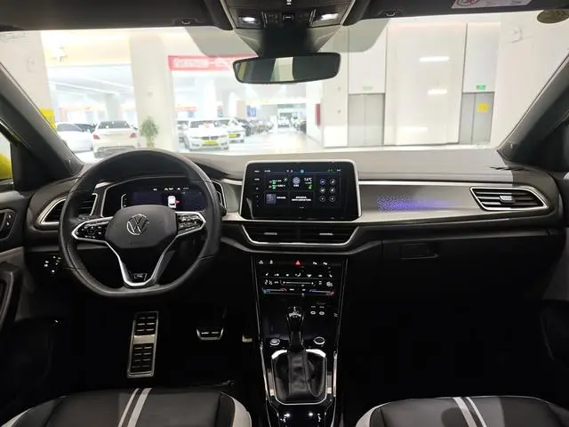 Volkswagen Exploring songs 300TSI DSG Starlight Edition