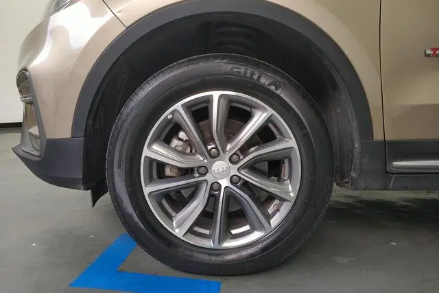 Geely Boyue 1.8TD automatic two-wheel drive intelligent 4G connected version