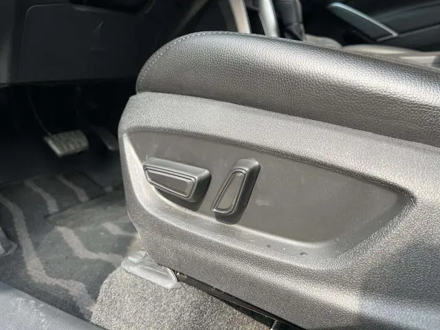 TOYOTA Corolla Sharp amplifier 2.0L CVT Pioneer Edition