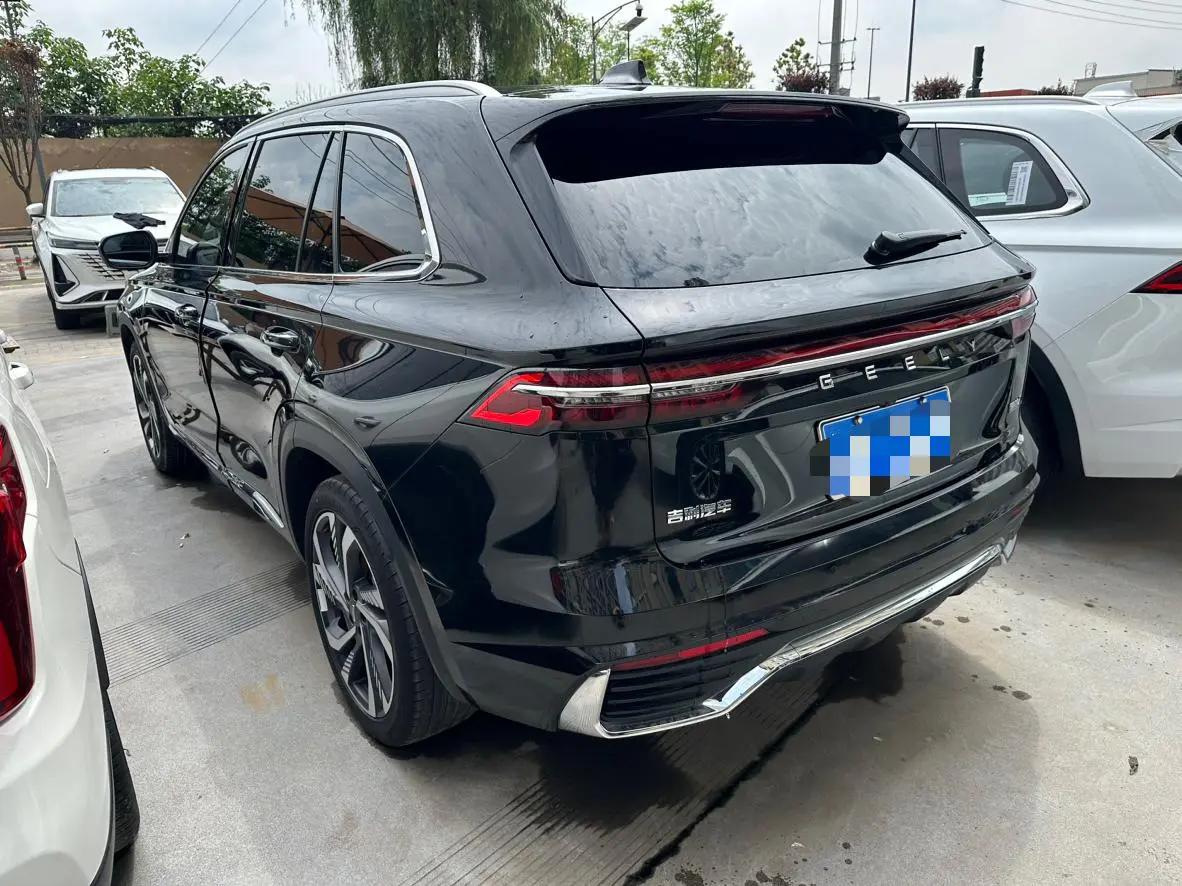 Geely Xingyue L 2.0TD high-power automatic two-wheel drive Skyrim version
