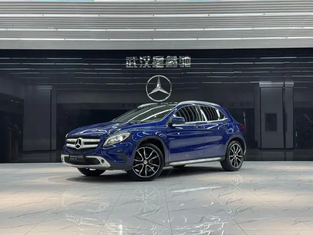 Mercedes-Benz Mercedes-Benz GLA GLA 200 Blues Edition