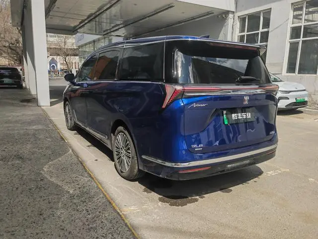 Buick Buick GL8 PHEV Lu Zun 1.5T Seven-seater Luxury Edition