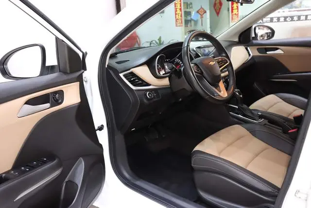 Chevrolet Cruze 320 Automatic Enjoy Edition