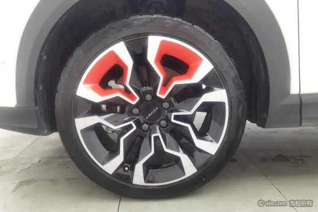LYNK & CO Lynk 06 1.5T Yao Halo