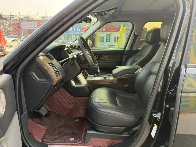 Land Rover Range Rover 3.0 V6 SC Handed down version