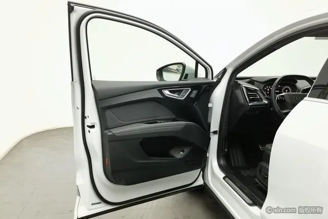 Audi Audi Q4 e-tron 50 e-tron quattro Creation Edition