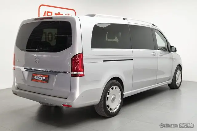 Mercedes-Benz Mercedes-Benz V-class V 260 L Premium Extended Version