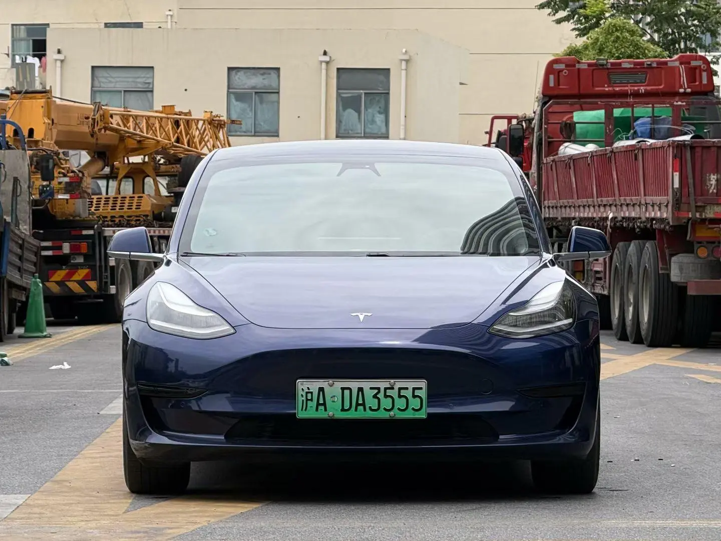 Tesla Model 3 Facelift, long battery life, rear-wheel drive version