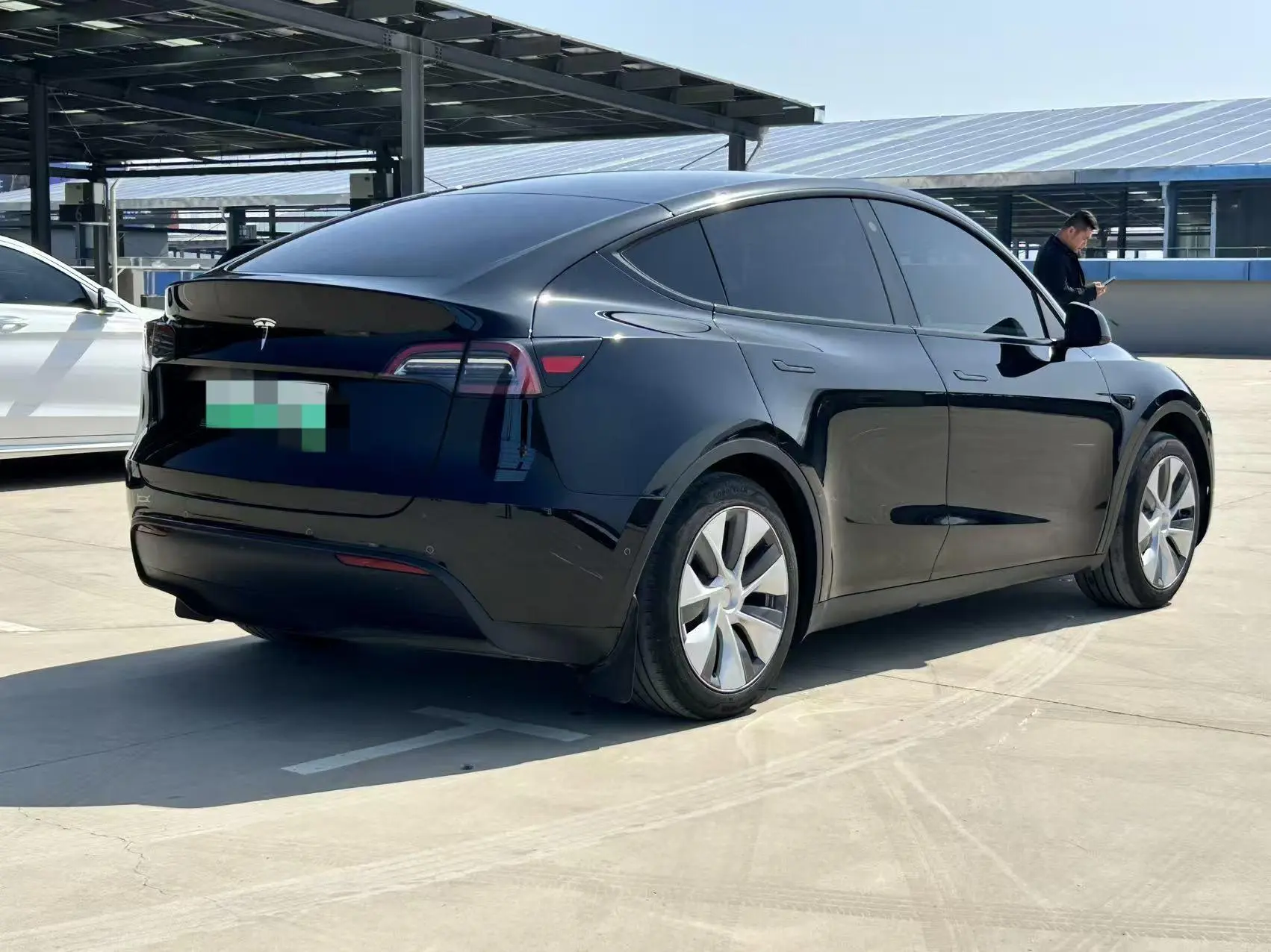 Tesla Model Y Facelifted rear-wheel drive version