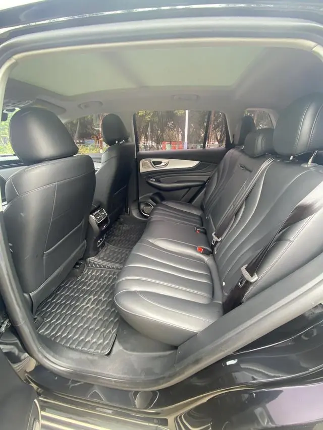 Roewe Roewe RX5 MAX Supreme Series 400TGI Automatic Smart Cockpit Premium Edition