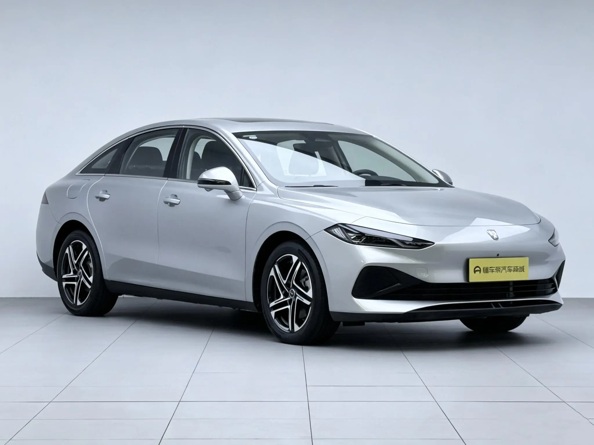 Roewe Roewe D7 DMH 125 Ultimate Edition