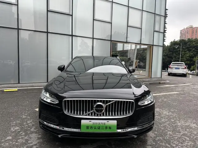 Volvo Volvo S90 PHEV T8 four-wheel drive long battery life Zhiya Deluxe Edition