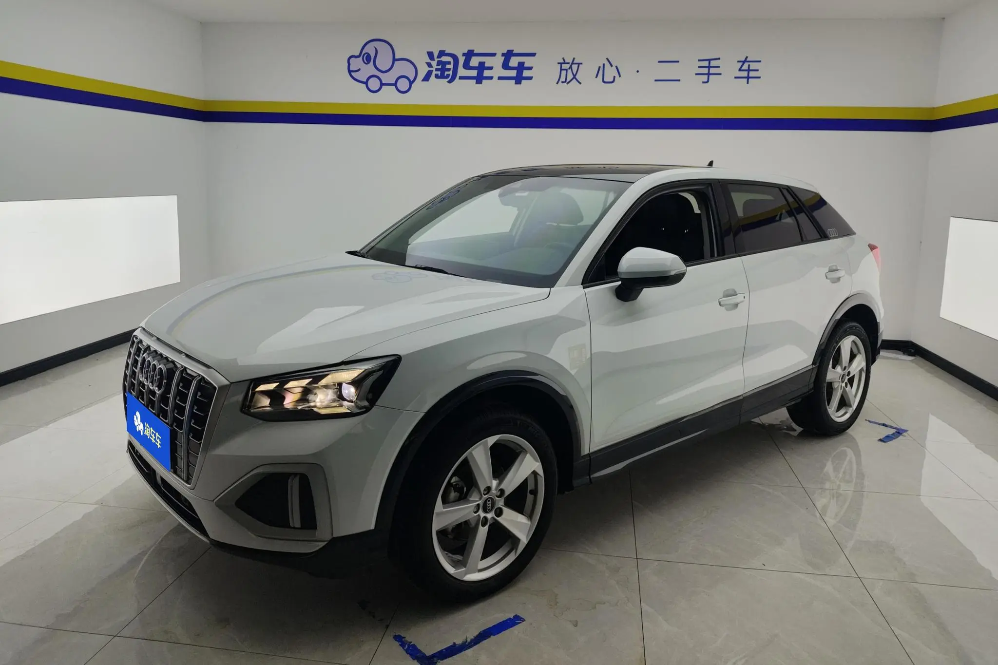 Audi Audi Q2L 35 TFSI aggressive and elegant type