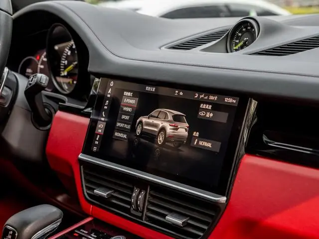 Porsche Cayenne E-Hybrid Cayenne E-Hybrid 2.0T