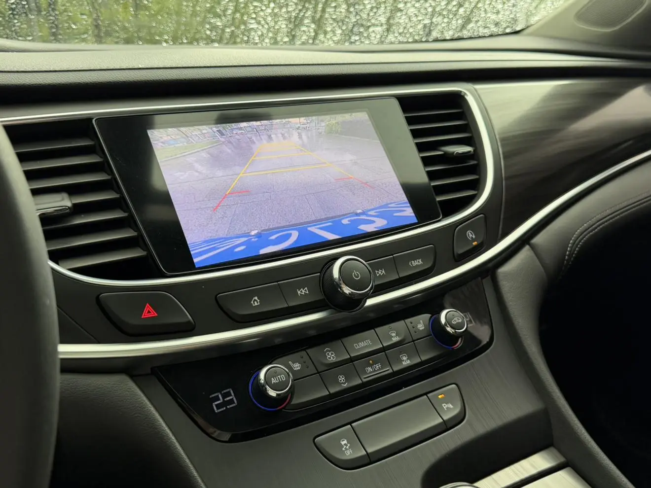 Buick Lacrosse 552T luxury
