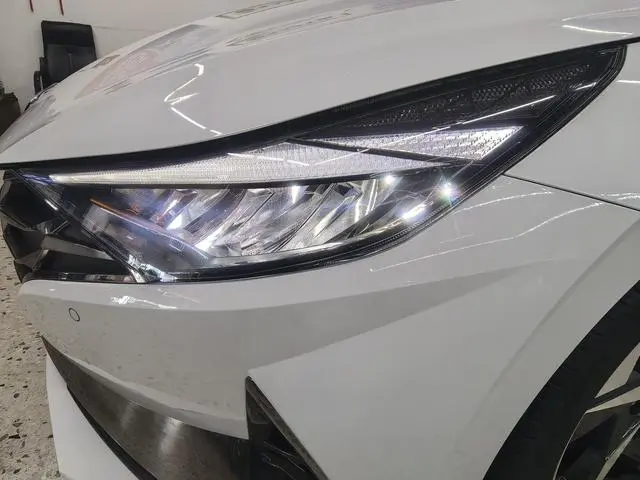 Hyundai Elantra 1.5L CVT LUX Premium Edition