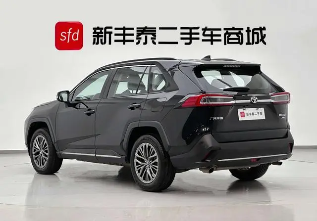 TOYOTA Wilanda 2.0L four-wheel drive Luxury PLUS edition