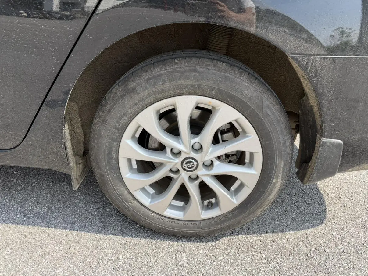 Nissan Xuan Yi Classic 1.6 XE CVT Comfort Edition