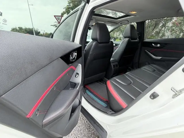 Venucia Qichen D60 1.6L XL CVT Zhilian Elite Edition (ISS)