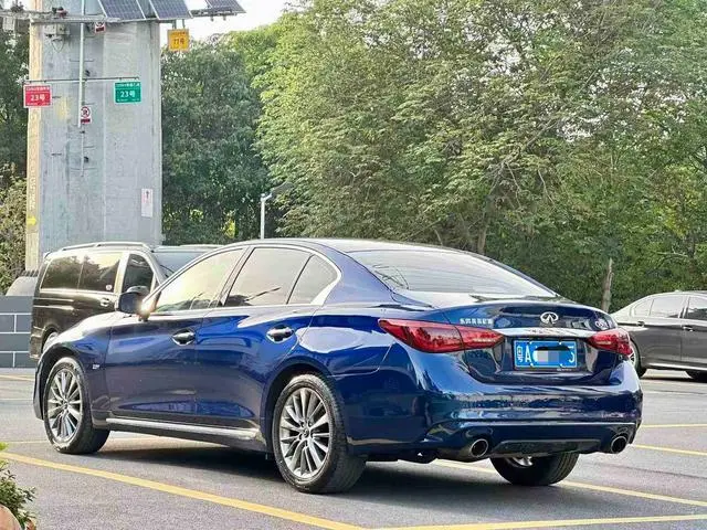 Infiniti Infiniti Q50L 2.0T 30th Anniversary Limited Edition