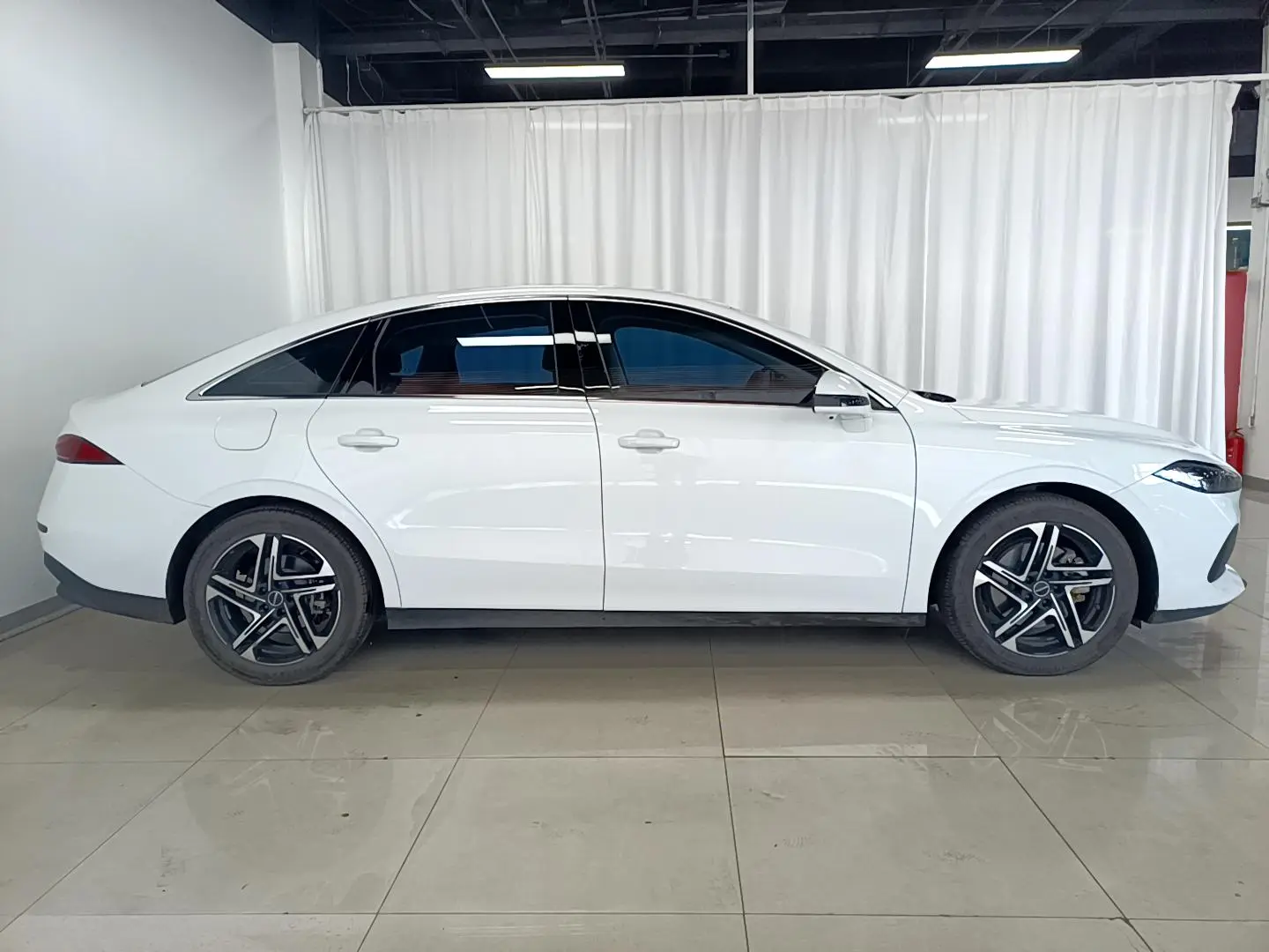 Roewe Roewe D7 DMH 125 Excellent Edition