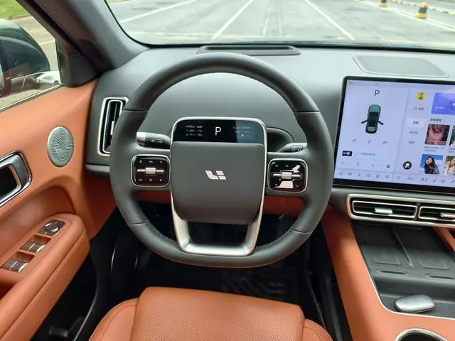 Li Auto Ideal L6 Pro version