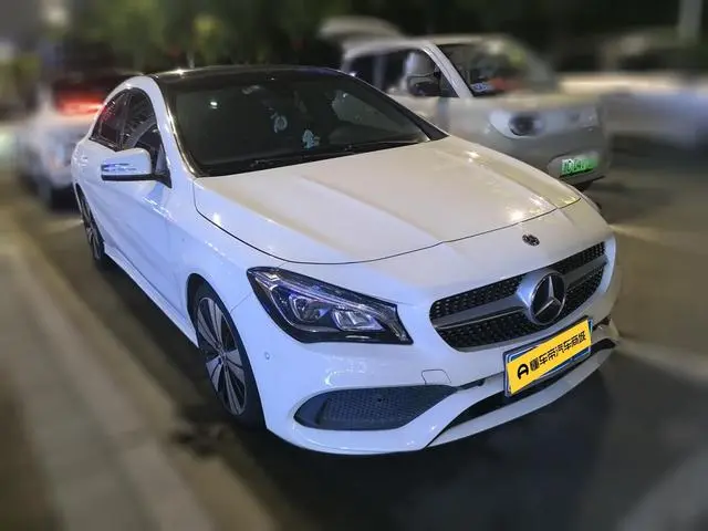 Mercedes-Benz Mercedes-Benz CLA CLA 200 fashion type