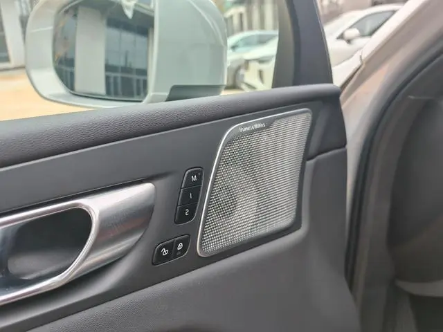 Volvo Volvo XC60 PHEV T8 four-wheel drive long battery life Zhiya Deluxe Edition