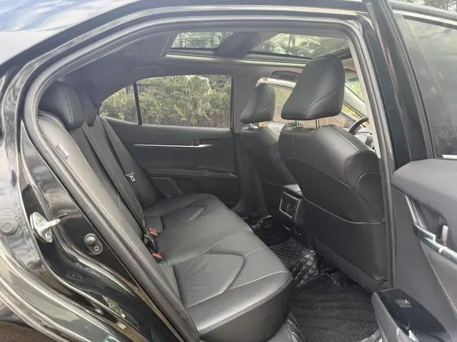 TOYOTA Camry 2.5G Deluxe Edition