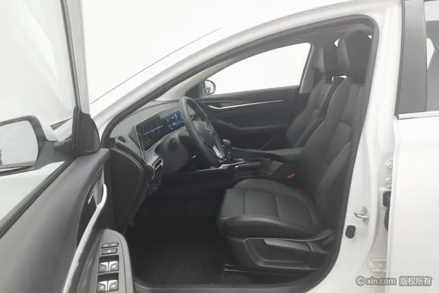 Changan Yidong PLUS 1.6L GDI manual luxury