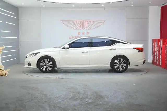 Nissan Teana 2.0 L XL Upper AD1 Smart Line Pilot Edition