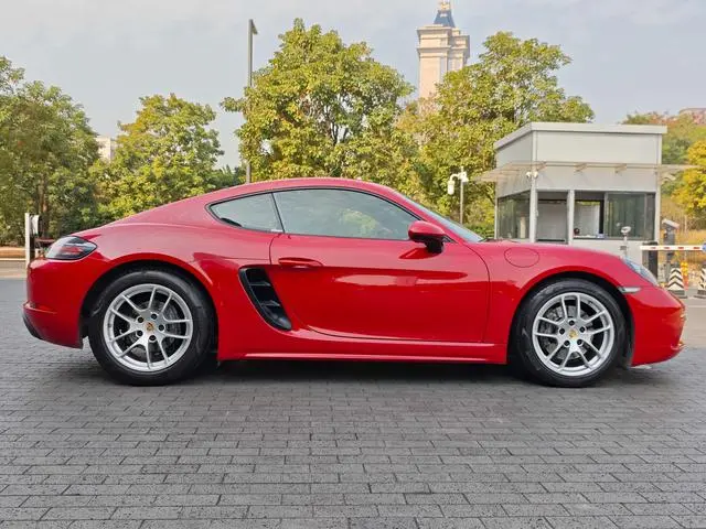Porsche Porsche 718 Cayman 2.0T