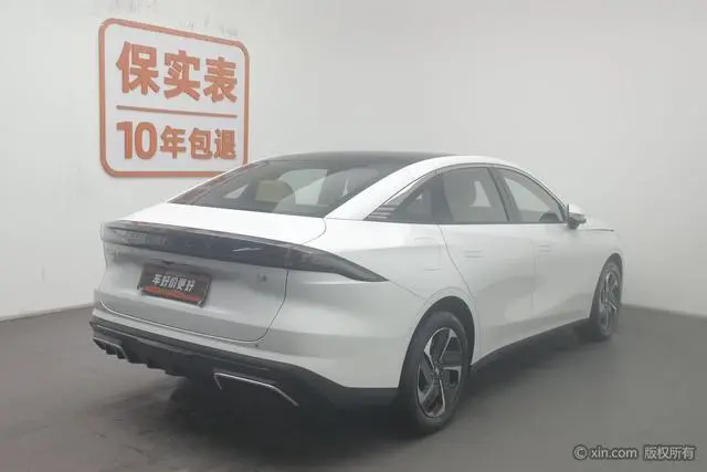 Geely Galaxy Galaxy L6 1.5T DHT 125km MAX