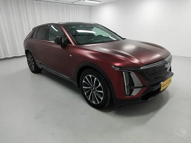 Cadillac IQ Ruige Four-wheel drive high-performance premium edition