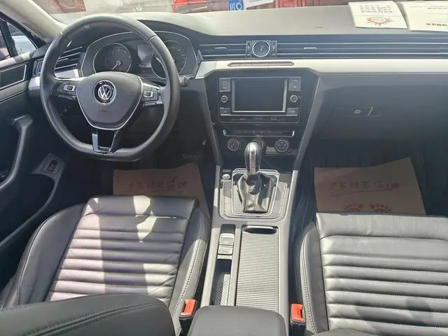 Volkswagen Magotan 330TSI DSG leading country VI