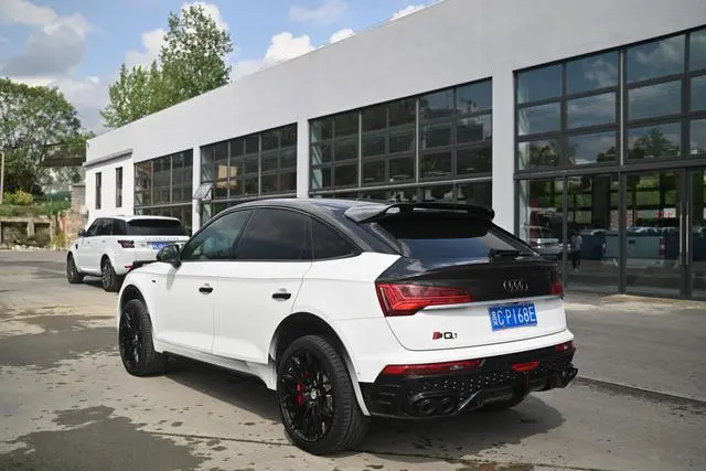 Audi Audi Q5L Sportback 45 TFSI Premium selection