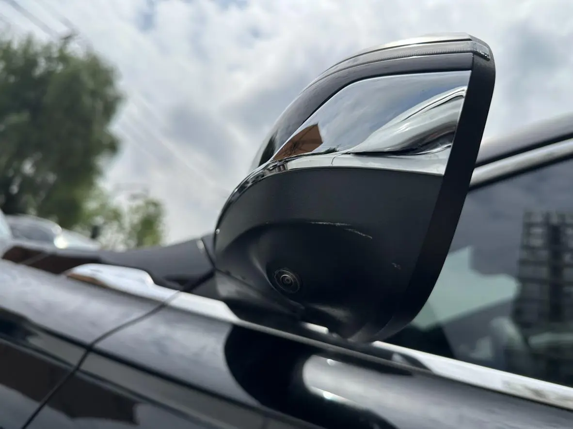 Geely Xingyue L 2.0TD high-power automatic two-wheel drive Skyrim version