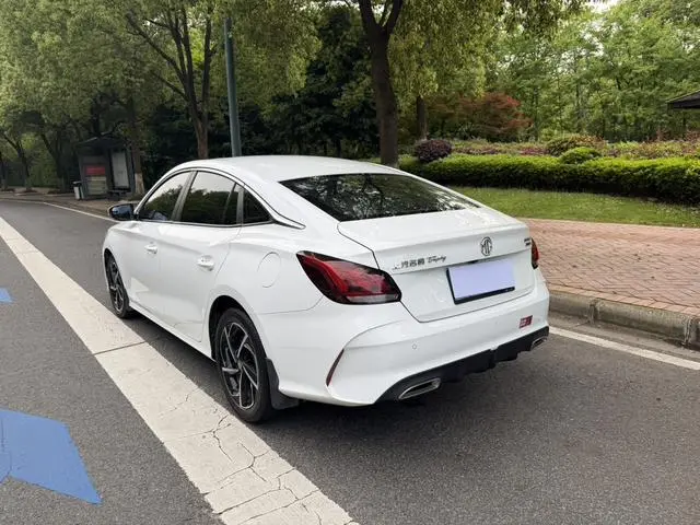 MG MG5 300TGI DCT Green Luxury Luxury Edition