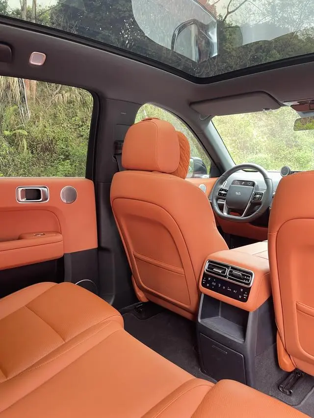 Li Auto Ideal L6 Pro version