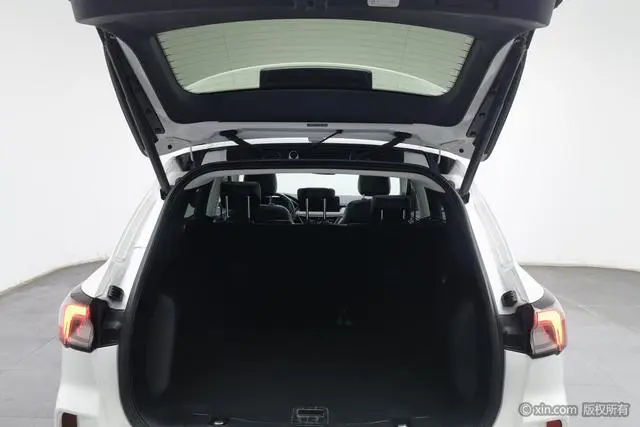 Ford Ruiji EcoBoost 245 four-wheel drive Jiaxiang model