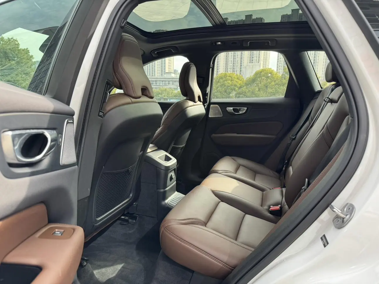 Volvo Volvo XC60 PHEV T8 four-wheel drive long battery life Zhiya Deluxe Edition